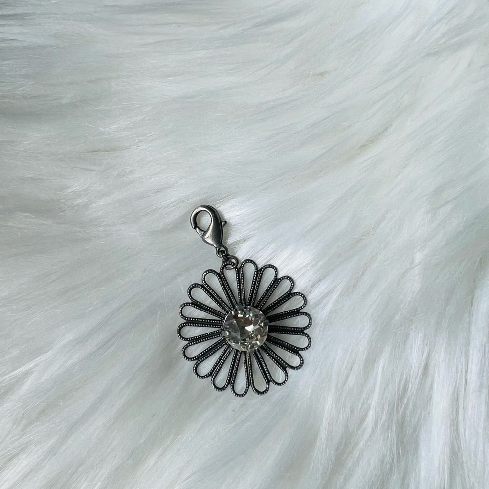 Sabika Pendant